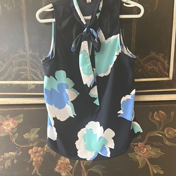 A New Day Black and Blue Sleeveless Tie Front Blouse - Picture 2 of 3